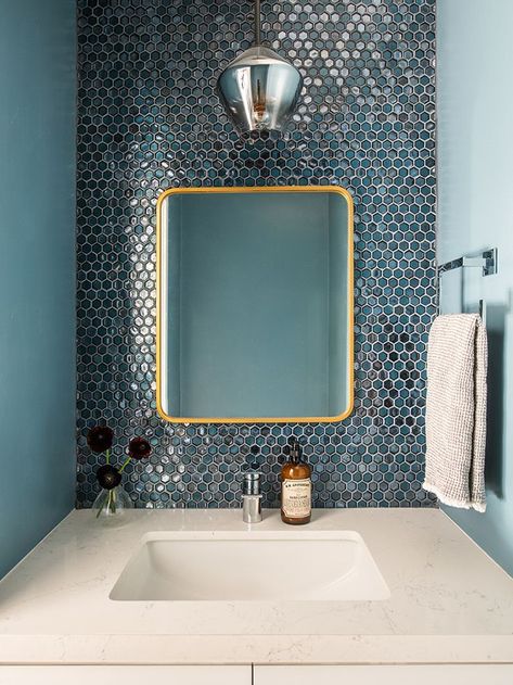 blue teal sink backsplash Dramatic Powder Room, Bathroom Trends 2020, Bathroom Decor Luxury, Mosaic Bathroom, Bathroom Design Trends, Bathroom Top, Bathroom Trends, Diy Bathroom Decor, Bathroom Wallpaper