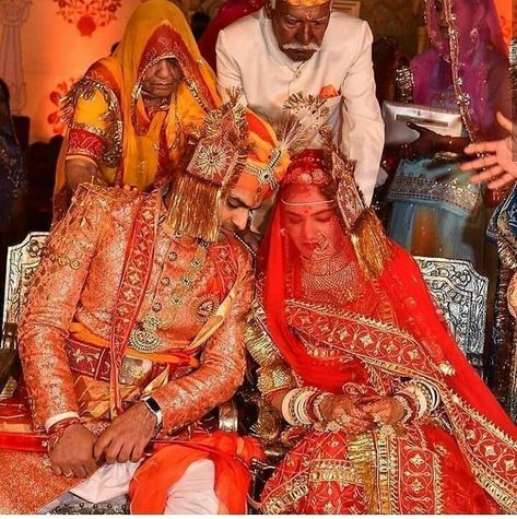 • Aarohi & Rishiraj • Aarohi & Rishiraj are engaged since 2 years &… #generalfiction #General Fiction #amreading #books #wattpad Rajasthani Reception Look, Rajasthani Wedding Couple, Rajput Bride Royal, Rajputi Baisa Pic, Bride Groom Photos Indian, Rajput Couple, Rajputi Bride, Rajput Bride, Rajput Wedding