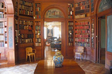 ESCAPES | Evergreen Museum & Library, a 19th-century Italianate mansion, is worth getting to know. Evergreen House, Manor Interior, Future Library, Classic Library, Mansion Interior, Home Libraries, House Museum, Arched Windows, Reading Room