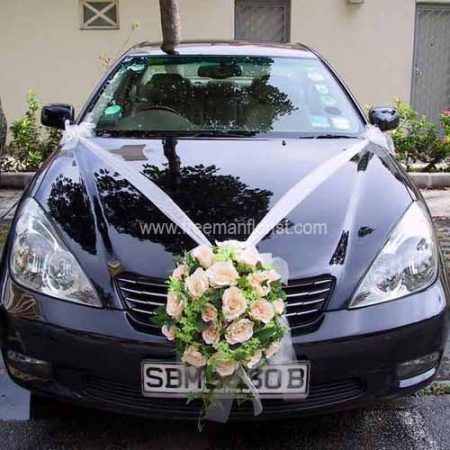 Bridal Car Decor Flowers Singapore,Florist Singapore,Bridal Car Decoration Singapore,Shop Wedding Car Flowers online Bridal Car Bouquet, Car Bouquet, Bridal Car, Wedding Car Decorations, Wedding Transportation, Small Sunflower, Car Deco, Online Florist, Car Decorations