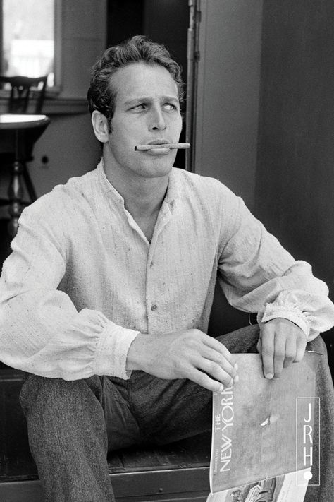 #oldhollywood #paulnewman #actor #movies #film #50s #60s 50s Mens Fashion, Men Celebrities, 60s Men, Celebrity Style Icons, Actor Studio, Hollywood Men, Desi Fashion Casual, Paul Newman, Sparks Joy