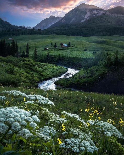 Colorado Landscaping, Rock Formations, Red Rock, Nature Travel, Outdoor Adventures, Rocky Mountains, Breathtaking Views, Outdoors Adventure, Adventure Travel