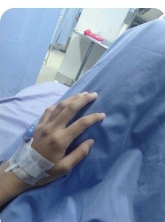 Hospital Hand Pic, Admit In Hospital Hand Snap, Hospital Room Snapchat Stories, Medicine Snaps, I Am Bored, Mens Hairstyles Fade, Hospital Admit Hand Pics, Hospital Photography, Monthly Baby Pictures