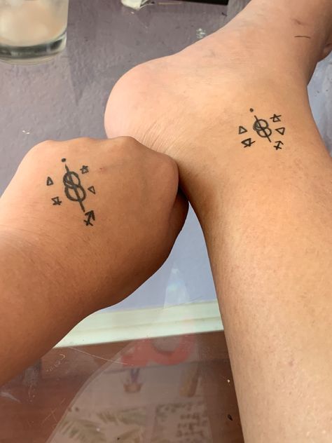 I NEED SHIFTING BUDDIESS 😀 Shifting Tattoo Ideas, Reality Shifting Tattoo, Shifting Symbol Tattoo, Shifting Tattoo, Shifting Symbol, Shifting Motivation, Shifting Realities, Tattoo Posters, Reality Shifting