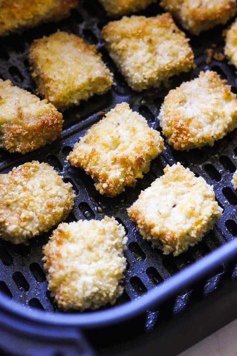 air fryer pork chop bites covered in panko Parmesean Pork Chops, Pork Chops Bread Crumbs, Pork Nuggets, Air Fryer Recipes Pork Chops, Pork Chop Bites, Air Fry Pork Chops, Pork Cutlet Recipes, Air Fryer Recipes Pork, Pork Bites