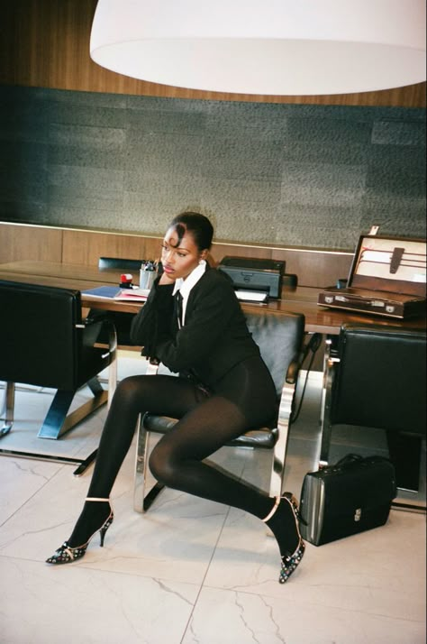 Black girl office siren Office Look Photoshoot, Gucci Pantyhose Photoshoot, Office Siren Photoshoot, Black Office Siren, Blazer Editorial Shoot, Black Blazer Studio Shoot, Heels Editorial Photography, Ysl Editorial Ad Campaigns, The Woman In Black