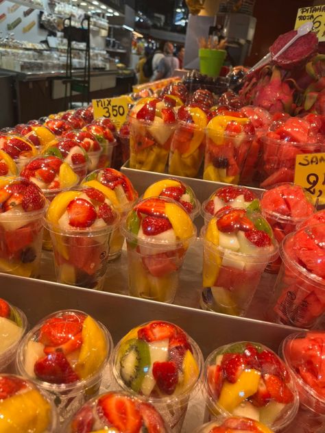 market fruit eat cups pretty fresh Cute Fruit Cup Ideas, Fruit In A Cup, Fruit Cup Aesthetic, Slushy Frozen Fruit Cups, Fruit Salad Packaging, Fresh Fruit Cups, Fruit Cups Ideas, Fruit Cups For Sale, Fruit Cups For Party