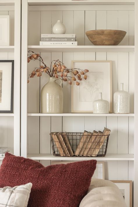 Simple fall decor with pops of burgundy and lots of cozy textures in the home of blogger and interior decorator Liz Fourez Modern Fall Decor, Shelf Decor Living Room, Living Tv, Etagere Design, Bookcase Decor, Estantes Flotantes, Design Studios, Book Shelf, Decoration Christmas