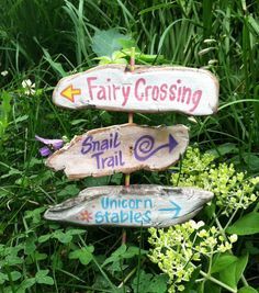 Fairy Garden Signs, Fairy Garden Sign, Fairy Garden Designs, Fairy Garden Crafts, Fairy Furniture, Faeries Gardens, Fairy Garden Houses, Diy Fairy, Fairy Parties