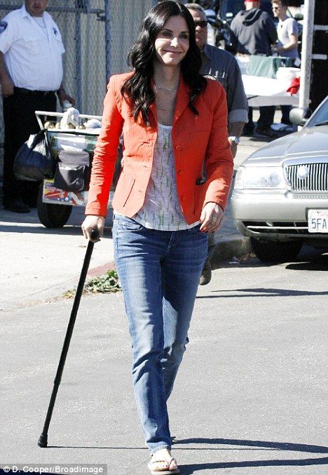 Cripple Punk, Fashionable Canes, Disabled Women, Ankle Injury, Aubrey Plaza, Mobility Aids, Walking Cane, Crutches, Walking Canes