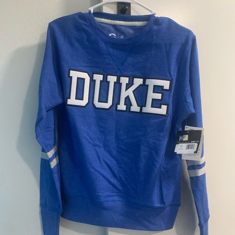 Duke University Women’s Crew Neck Size Small. New With Tags. Bought From Bookstore But Never Worn. I’m Perfect Condition. Womens Flannel Jacket, Black And White Hoodies, Vans Jacket, Harvard Sweatshirt, California Hoodie, Pink Hoodie Victoria Secret, Champion Pullover, Navy Blue Sweatshirt, Mock Neck Sweatshirt