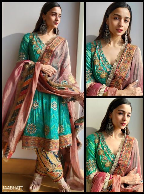 Casual Outfits Petite, Pakistani Wedding Outfits, Traditional Indian Dress, Desi Fashion Casual, Casual Indian Fashion, Pakistani Fashion Party Wear, Salwar Kamiz, Indian Dresses Traditional, Traditional Indian Outfits