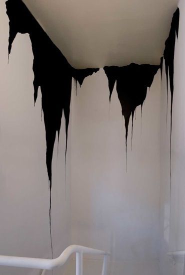 dripping Black And White Wall Painting Ideas Bathroom, Dripping Wall Paint, Black Wall Ideas, Halloween Reference, Ink Dripping, Waxing Room, Wall Painting Techniques, Drip Art, Wall Writing