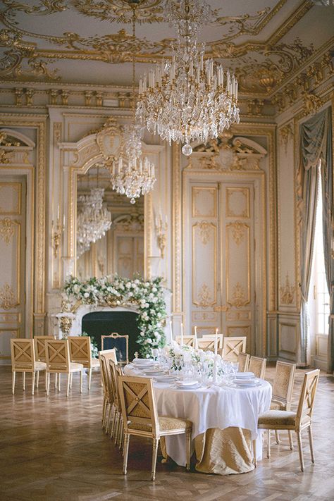 Parisian Style Wedding Decor, French Vintage Wedding, Rococo Wedding, Shangri La Paris, French Themed Wedding, Bridgerton Wedding, Venue Design, Baroque Wedding, Spring Court