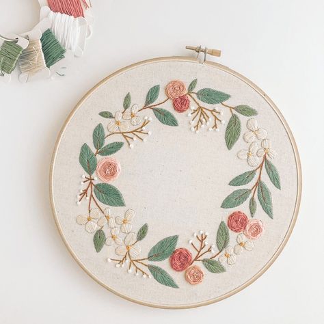 embroidery patterns Clock Embroidery, Embroidered Canvas Art, Diy Embroidery Patterns, Embroidered Canvas, Punch Needle Embroidery, Embroidery On Clothes, Embroidery Patterns Free, Flower Embroidery Designs, Modern Embroidery