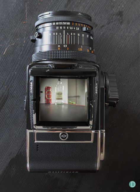 Slr Camera Photography, Hasselblad 503cw, Hasselblad Camera, Leica Q2 Reporter, Sony Handycam Hdr-cx405, Fast Shutter Speed, Canon Ae-1 35mm Film Camera, Photo Gear, Classic Camera