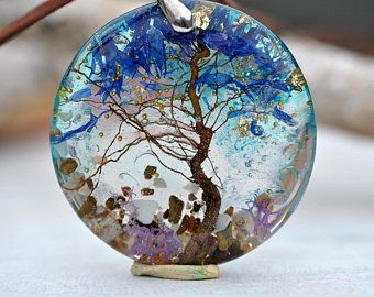 Wood Rings Women, Root Plants, Magic Pendant, Purple Petunias, Jewelry Magic, Life Jewelry, Wood Wedding Band, Terrarium Necklace, Resin Pendant Necklace