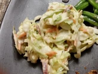 Carrot Greens, Creamy Coleslaw, Onion Salad, Vegetarian Cabbage, Sunday Suppers, Coleslaw Recipe, Food For A Crowd, Coleslaw, Stuffed Green Peppers