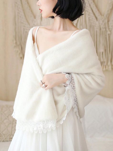 Halloween Costume Black, Wedding Gown Accessories, Cape For Women, Shawl For Women, White Cape, Cape Shawl, White Costumes, Bridal Shawl, Windproof Jacket