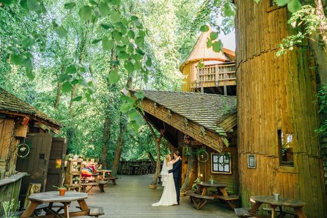 Alnwick Gardens Wedding, Alnwick Treehouse Wedding, Alnwick Treehouse, Treehouse Wedding, Summer Camp Wedding, Young Wedding, Early Spring Flowers, Magical Tree, Early Evening