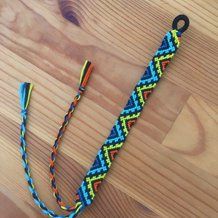 Ideas Pulseras, Friendship Bracelet Patterns Easy, Cute Friendship Bracelets, Friendship Bracelets Designs, Diy Friendship Bracelets Patterns, Diy Bracelets Patterns, Bracelets Diy, Friendship Bracelets Diy, Summer Bracelets