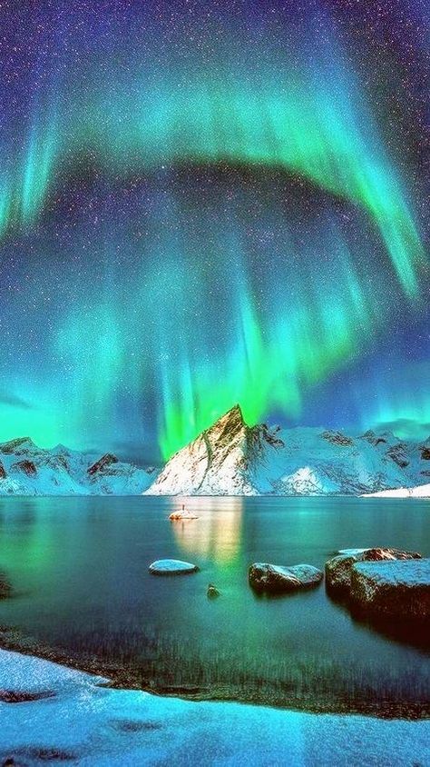 Aroura Background, Northern Lights Photo, Northern Lights (aurora Borealis), Aurora Borealis Northern Lights, Rainbow Light, Wallpaper Trends, Starry Sky, Aurora Borealis, Winter Wonderland