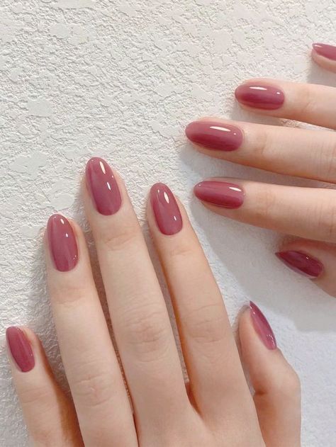 Elegant Nails Classy Simple, Nail Art Simple Elegant Natural, Short Red Nails, Hello Nails, Subtle Nails, Easy Nails, Blush Nails, Casual Nails, Pretty Gel Nails