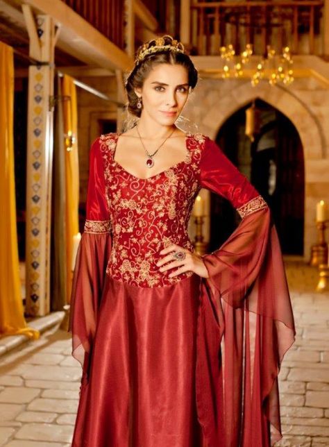 Caftan Harim Sultan Iraqi Dress, Imperial Clothing, Mahidevran Sultan, Kosem Sultan, Period Dress, Fairytale Fashion, Medieval Costume, Magnificent Century, Medieval Dress