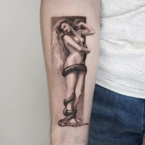 Lilith Tattoo Art, Lilith Tattoo, Beetle Tattoo, Heaven Tattoos, Lego Wallpaper, Female Tattoos, Statue Tattoo, Witch Tattoo, Goddess Tattoo