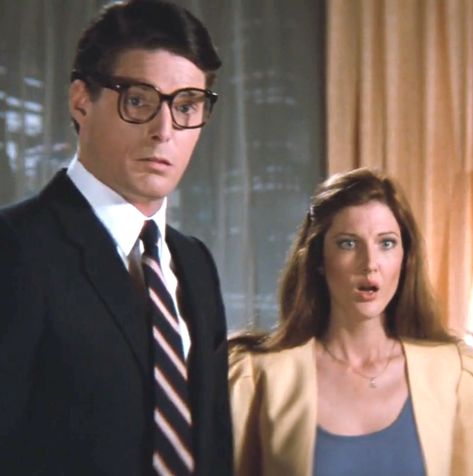 DC Comics in film n°5 - 1983 - Superman 3 - Christopher Reeve as Clark Kent & Annette O'Toole as Lana Lang Martha Kent, Superman Love, First Superman, Christopher Reeve Superman, Heroes Tv Series, Superman And Lois Lane, Lana Lang, Superman Movies, Superman Family