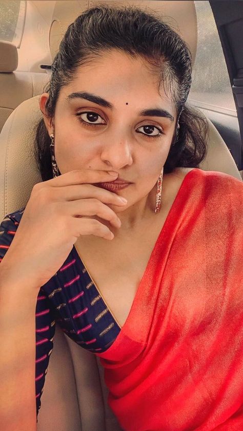 Makeup Ideas Simple, Nivedha Thomas, Nivetha Thomas, Actress Without Makeup, Indian Actress Hot Pics, Beautiful Smile Women, Makeup Ideas, On Twitter, Makeup