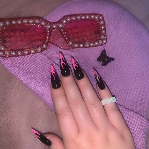 Flame Nails Pink And Black, Flame Nails, Acrylic Nails Stiletto, Flame Colors, Dragon Nails, Punk Nails, Long Acrylic Nail Designs, Edgy Nails, Goth Nails