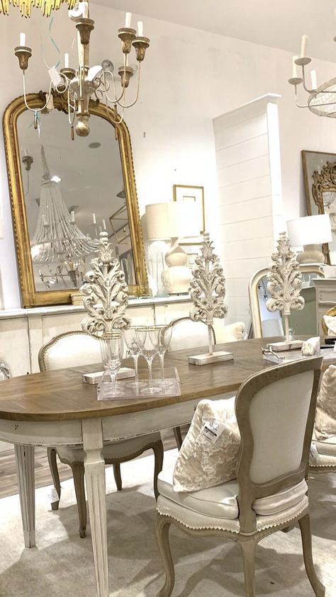 French Style Dining Table, French Country Dining Room Ideas, French Style Home, French Dining Room, French Provincial Dining Room, French Country Dining Room Decor, White Dining Room Sets, Stylish Living Room Furniture, Stylish Room Decor