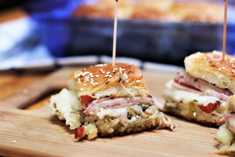 Muffelata Sliders, Muffelata Sandwich Recipe, Mini Muffaletta, Special Sandwiches, Party Sandwiches Recipes, Chicken Etouffee, Muffaletta Recipe, Crawfish Dip, Muffaletta Sandwich