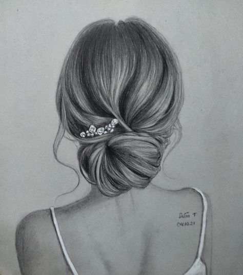 Low Bun Drawing, Hair Sketch Ideas, Hair Sketches Girl, Hair Pencil Drawing, Boy Mom Tattoo, Pencil Art Love, Long Hair Drawing, Realistic Hair Drawing, Kunstjournal Inspiration