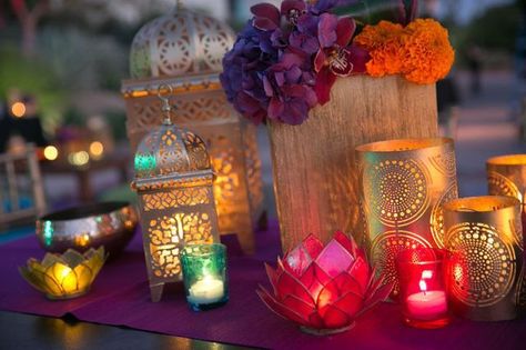 Center pieces Outdoor House Party, Arabian Wedding, Arabian Nights Party, Moroccan Party, Moroccan Theme, Bollywood Party, Arabian Night, Henna Night, Colourful Wedding