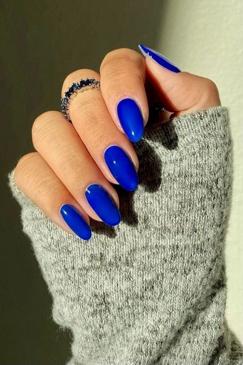 Nail Art Bleu, Nye Nails, Nail Colors Winter, Smink Inspiration, Classy Acrylic Nails, Makijaż Smokey Eye, Trendy Winter, Winter Nail Designs, Winter Nail