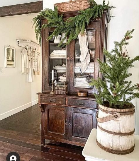 Trendy Christmas Decor, Hutch Decor, Farmhouse White, Cozy Christmas Decor, Vintage Inspired Christmas, Neutral Christmas, Christmas Decor Inspiration, China Cabinets, Cottage Christmas