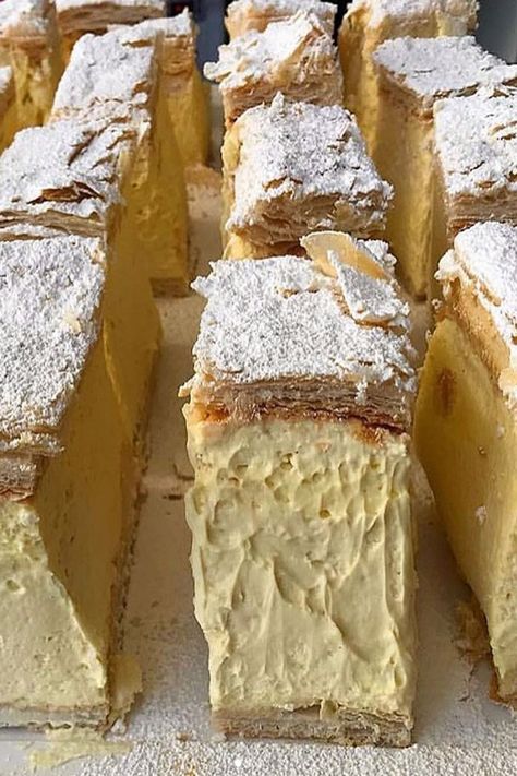 Aussie ‘Snot Block’ vanilla slices are confusing the hell out of Brits | New Idea Magazine Vanilla Slice Recipe, Puff Dessert, Vanilla Slice, Moist Lemon Cake, Lemon Pound Cake Recipe, Australian Food, Easy Baking Recipes Desserts, Healthy Sweets Recipes, Köstliche Desserts