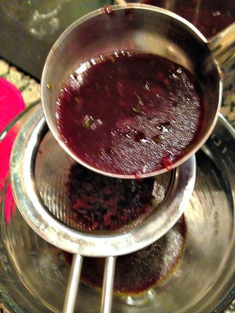 Port Wine Reduction Sauce, Port Reduction Sauce, Port Wine Sauce, Wine Reduction Sauce, Red Wine Reduction Sauce, Prime Rib Steak, Steak Sauce Recipes, Reduction Sauce, Red Wine Reduction