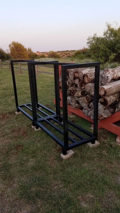 Range Bûches, Block House, Firewood Rack, Wood Rack, Metal Rack, Metal Projects, Modern Diy, Wood Storage, Welding Projects