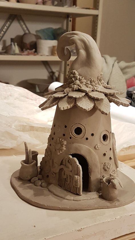 Clay Fairy Houses, Fairy House Crafts, Clay House, Clay Fairy House, Fairy House Diy, Fairy Garden Crafts, Pottery Houses, Sculpture Art Clay, Clay Fairies