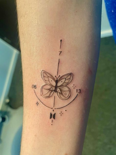 The Rose Tattoo Kpop, Bts Tatoos Idea, Bts Tattoo Minimalist, Bts 00:00 Tattoo, Subtle Bts Tattoo, Bangtan Tattoo Ideas, Bts Minimalist Tattoo, Ikigai Tattoo, Kpop Tattoo Ideas