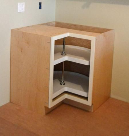 Cabinet Lazy Susan, Kitchen Cabinet Plans, Corner Base Cabinet, Diy Kitchen Projects, Corner Kitchen Cabinet, Corner Furniture, Cabinet Plans, Kitchen Corner, Diy Kitchen Cabinets