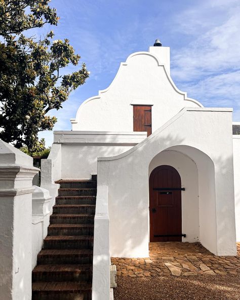 Babylonstoren (@babylonstoren) • Instagram photos and videos Gazal Gupta, Cape Dutch Architecture, Spanish Revival Architecture, Bahamas House, Modern Cape, Architecture Instagram, Provinces Of South Africa, Dutch Architecture, Cape Dutch