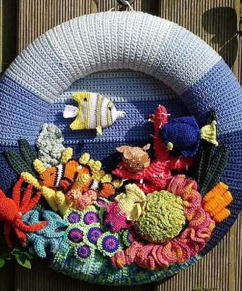 Crochet Sea Life, Coral Wreath, Crochet Coral, Crochet Sea Creatures, Crochet Wreath, Knitting Patterns Free Blanket, Crochet Fish, Fillet Crochet, Crochet Animals Free Patterns