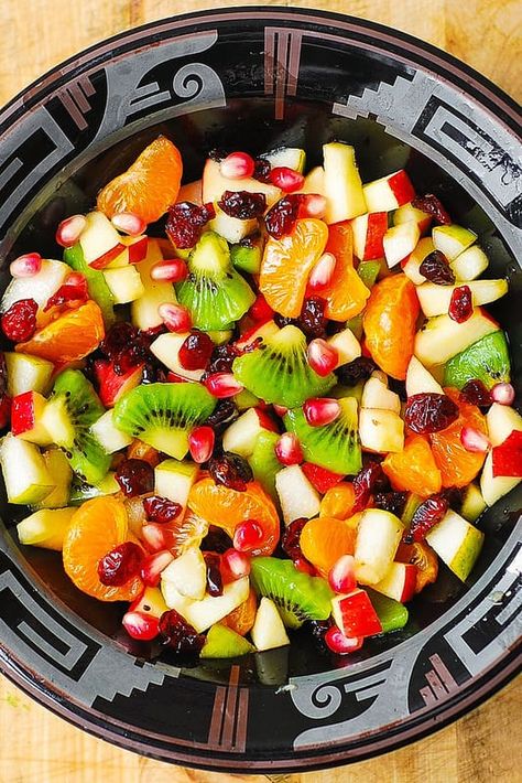 Salad Recipes Holidays, Healthy Fruit Salad Recipes, February Recipes, Breakfast Fruit Salad, Fruits Salad, Spinach Salad With Chicken, Winter Fruit Salad, Creamy Fruit Salads, Healthy Fruit Salad