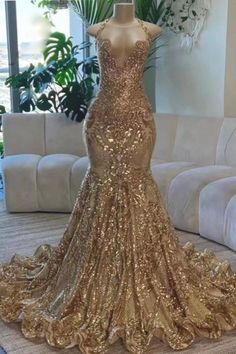 Gold Dresses Formal, Gold Prom Dresses Black Women, Big Prom Dresses, Glitter Dress Long, Brown Prom Dresses, Prom Dress Gold, Gold Glitter Dress, Dream Prom Dress, Gold Dresses