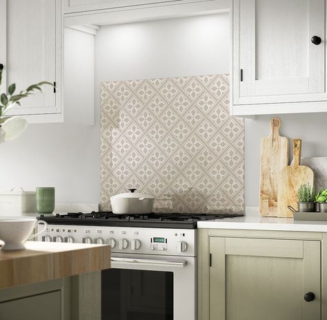 Laura Ashley Designer Kitchen Splashbacks Fixer Upper Kitchen Backsplash, Laura Ashley Mr Jones, Grey Splashback, Laura Ashley Kitchen, Coloured Glass Splashbacks, Backsplash Cheap, Stone Backsplash Kitchen, Fixer Upper Kitchen, Kitchen Cost