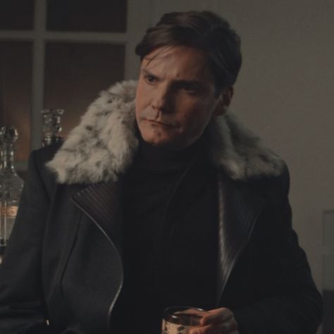 Helmut Zemo, Great Power Comes Great Responsibility, Baron Zemo, Daniel Bruhl, Marvel Phases, Daniel Brühl, Marvel Icons, Marvel Villains, Charming Man